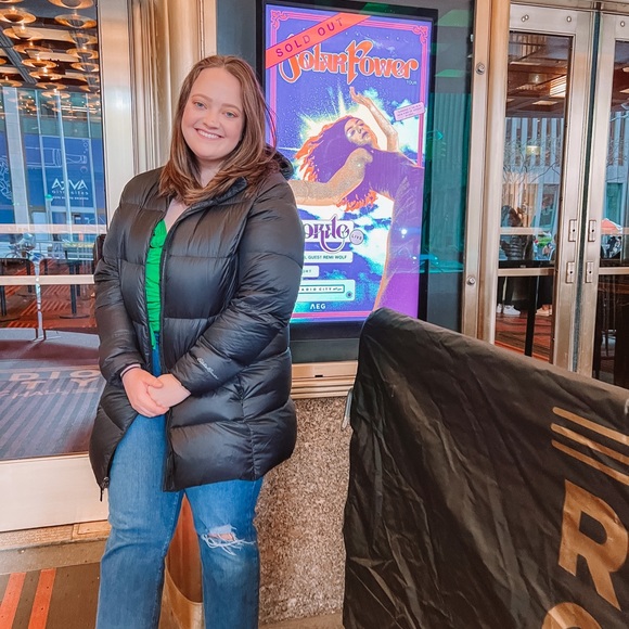 ✰ welcome to my closet! ✰ - Picture 2 of 7